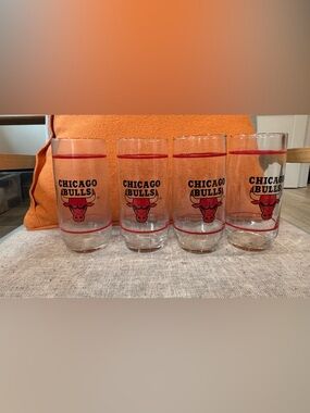 Vintage Chicago Bulls Set of 4 Drinking Glasses